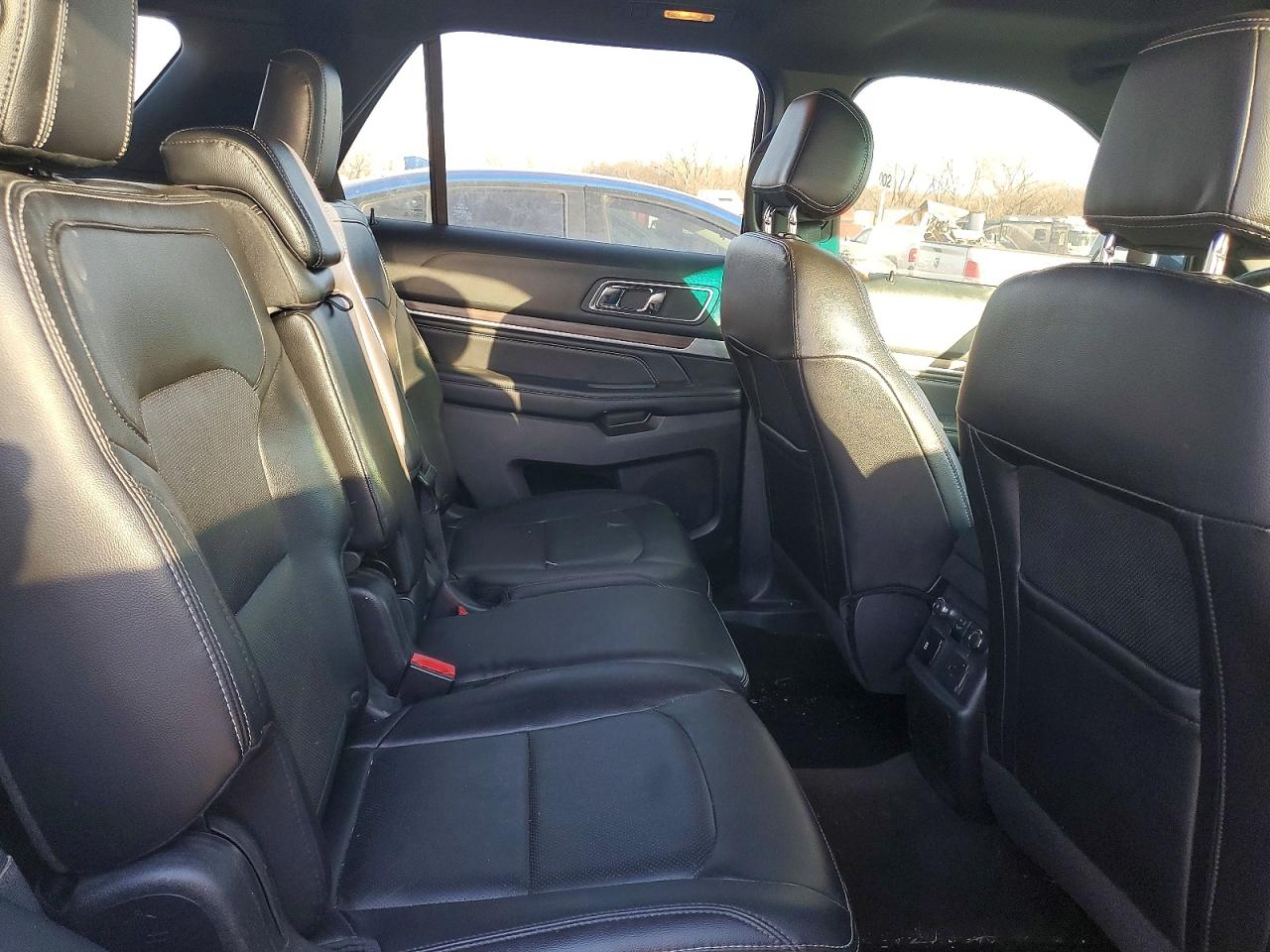 2016 FORD EXPLORER LIMITED photo 11