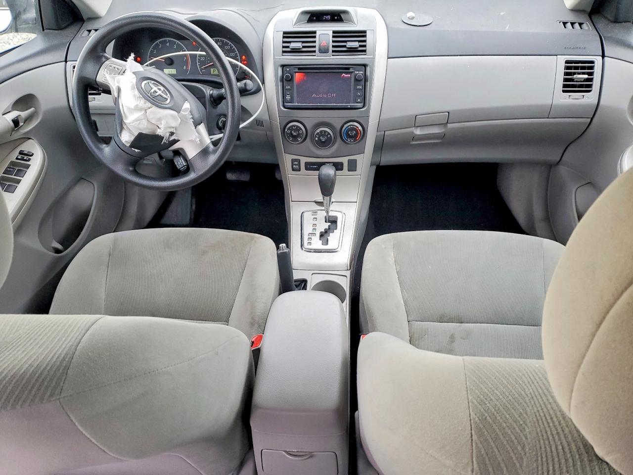 2013 TOYOTA COROLLA BASE photo 22