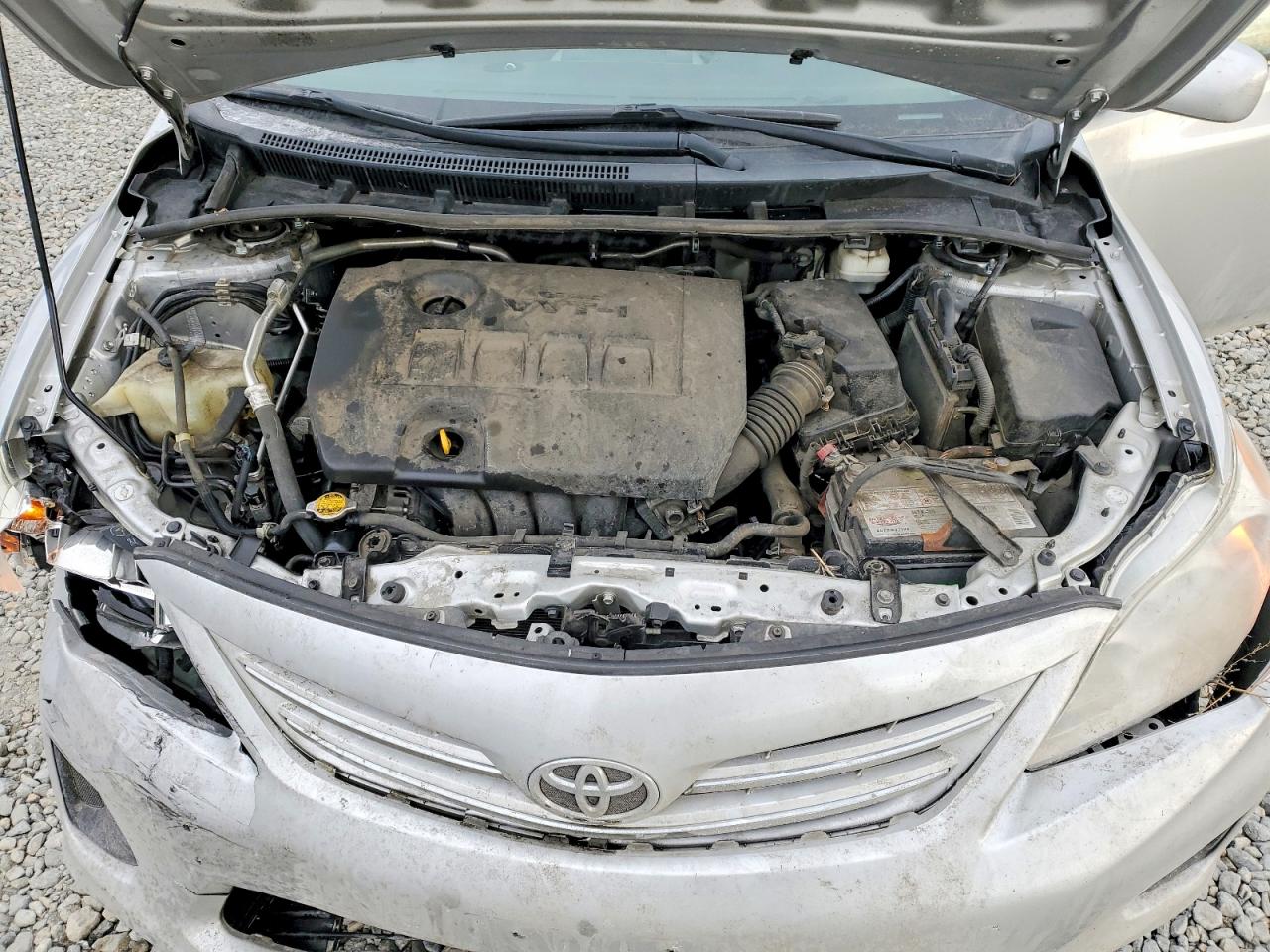 2013 TOYOTA COROLLA BASE photo 31