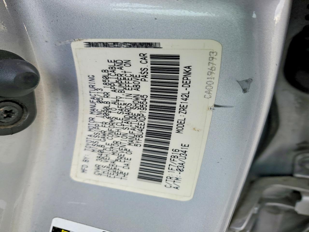 2013 TOYOTA COROLLA BASE photo 34