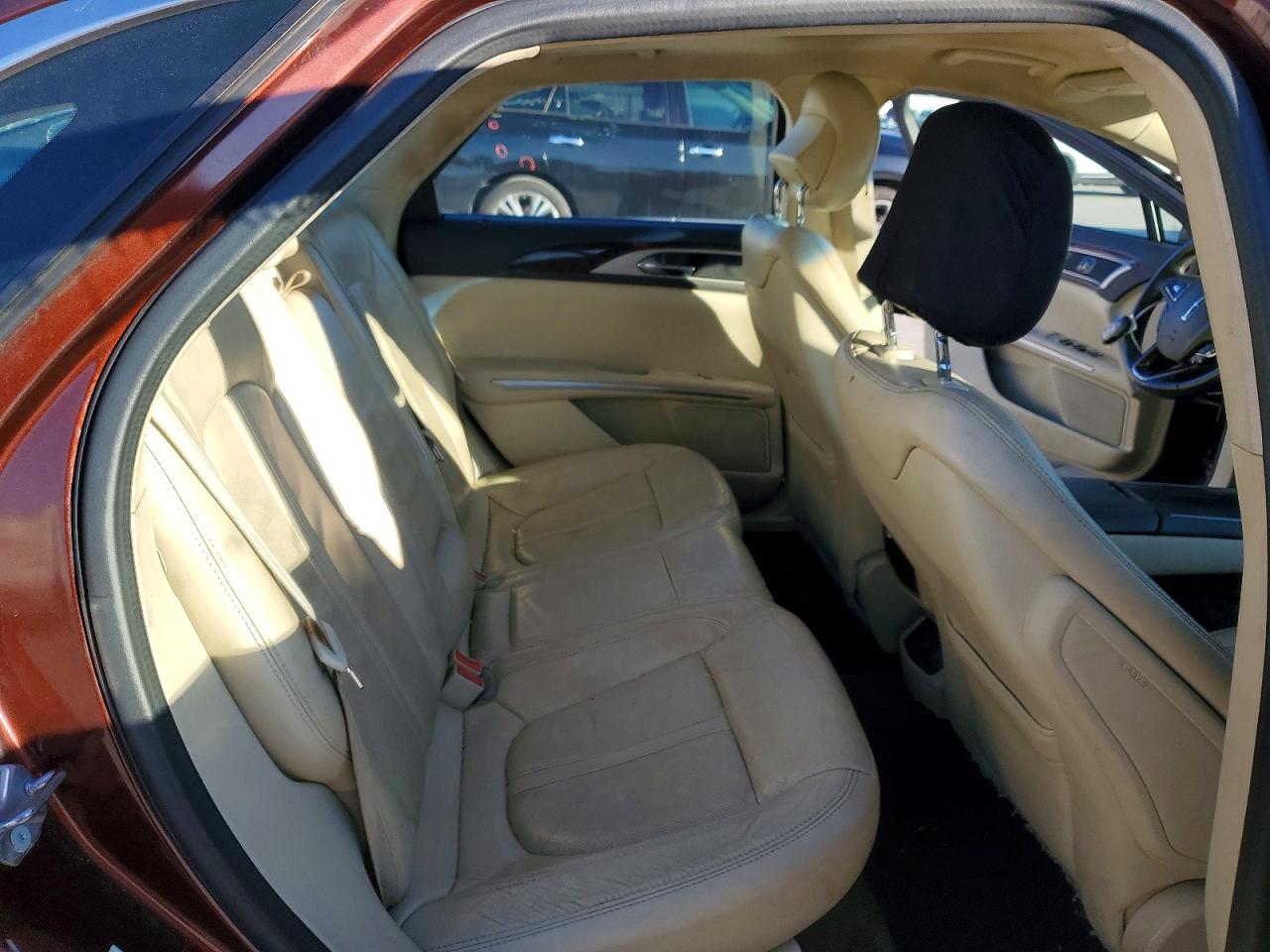 2015 LINCOLN MKZ HYBRID photo 19