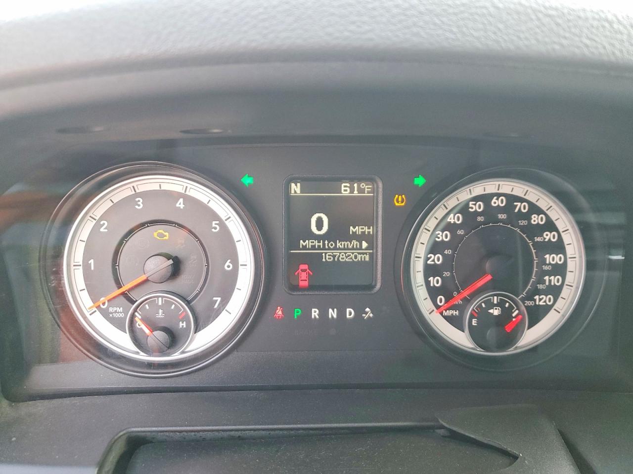 2014 RAM 1500 ST photo 17