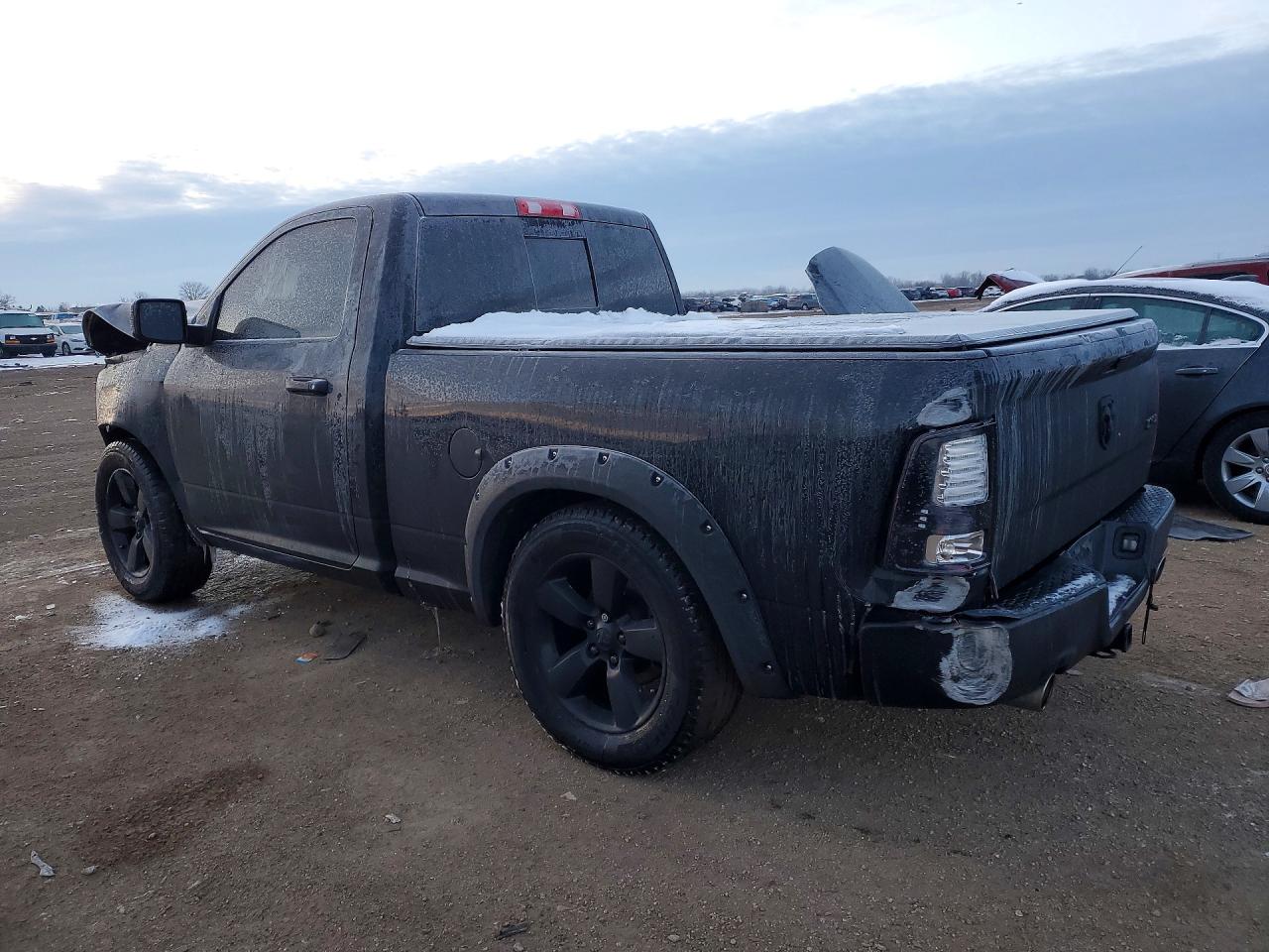 2014 RAM 1500 ST photo 3