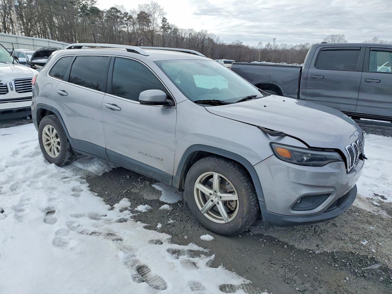2019 JEEP CHEROKEE LATITUDE photo 7