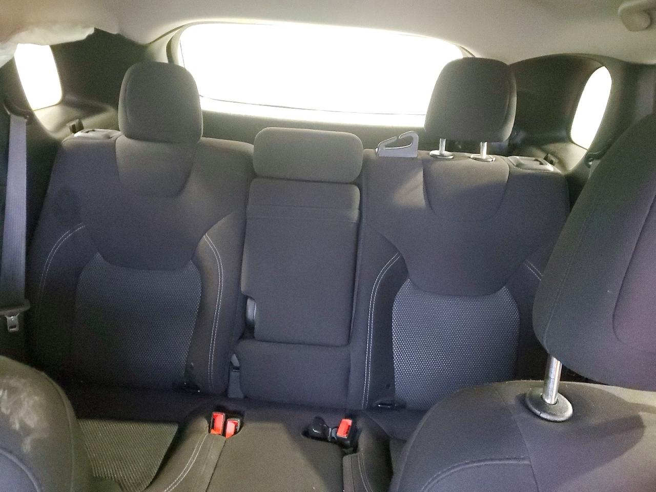2019 JEEP CHEROKEE LATITUDE photo 19