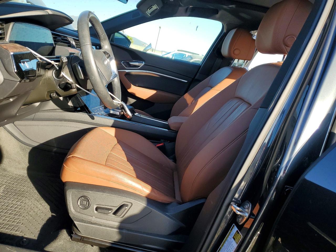 2022 AUDI E-TRON PREMIUM PLUS photo 13