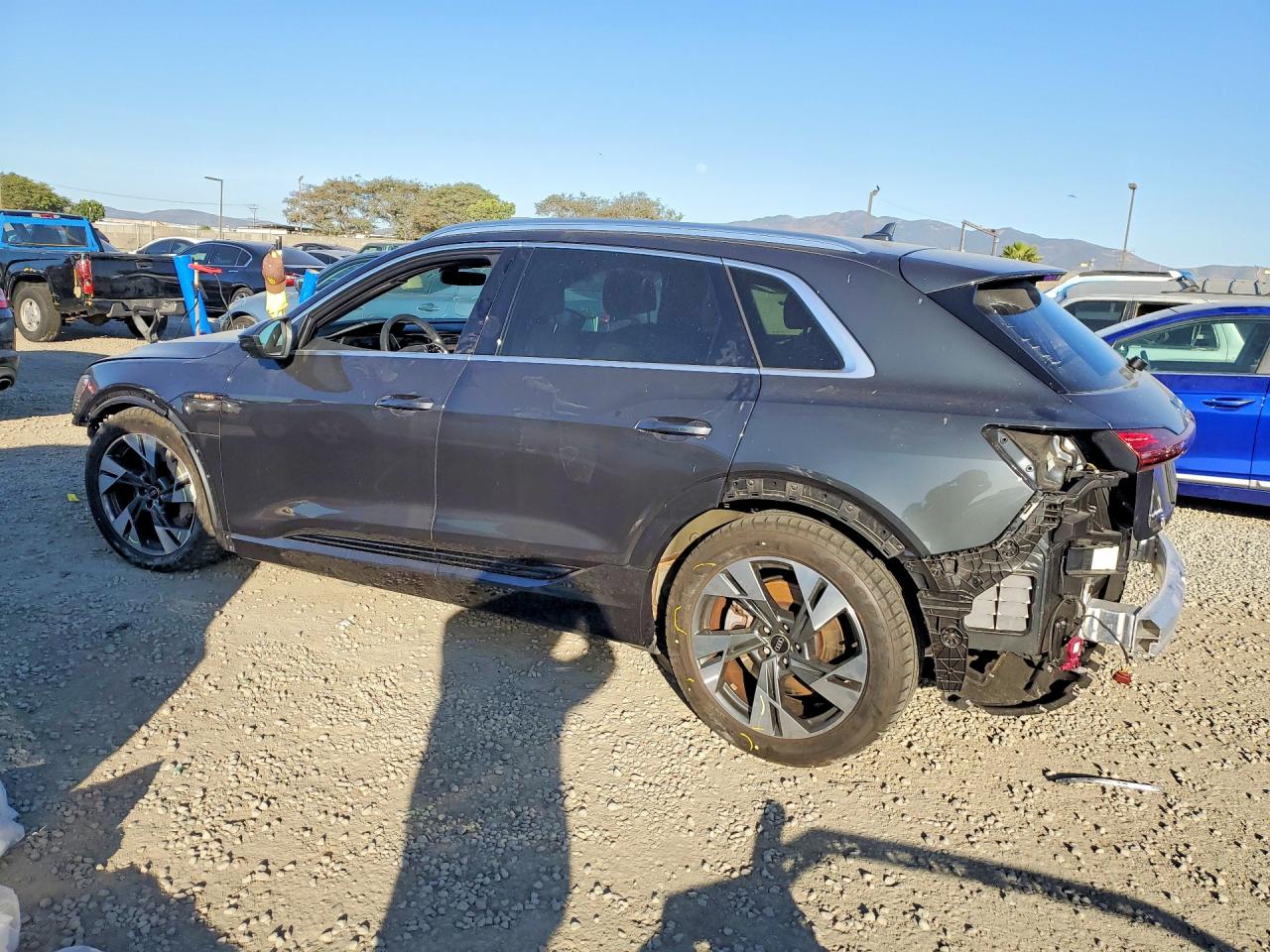 2022 AUDI E-TRON PREMIUM PLUS photo 3