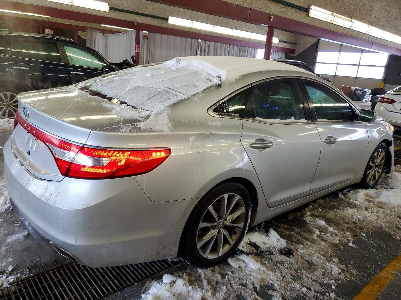 2015 HYUNDAI AZERA BASE photo 7