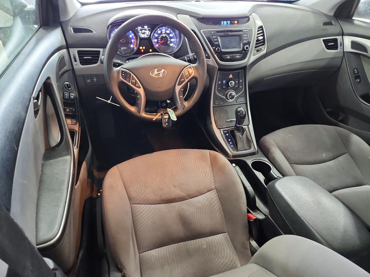 2016 HYUNDAI ELANTRA SE photo 15
