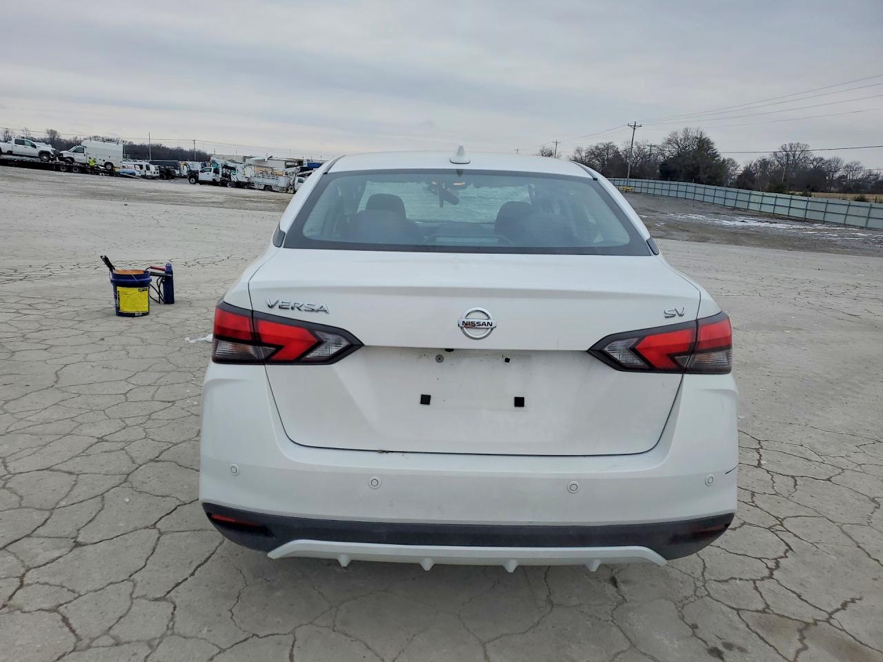 2021 NISSAN VERSA SV photo 11