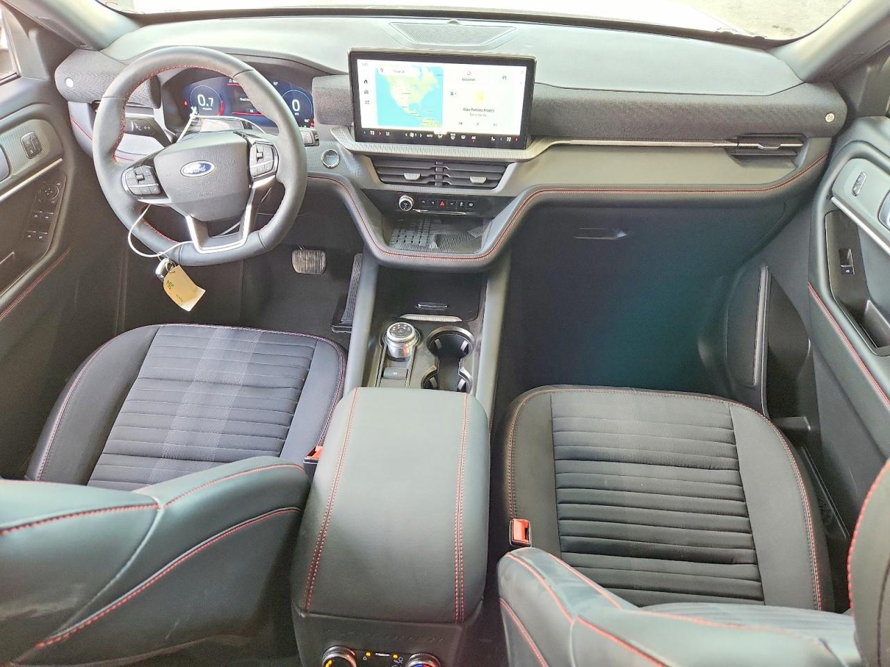 2025 FORD EXPLORER ST-LINE photo 8