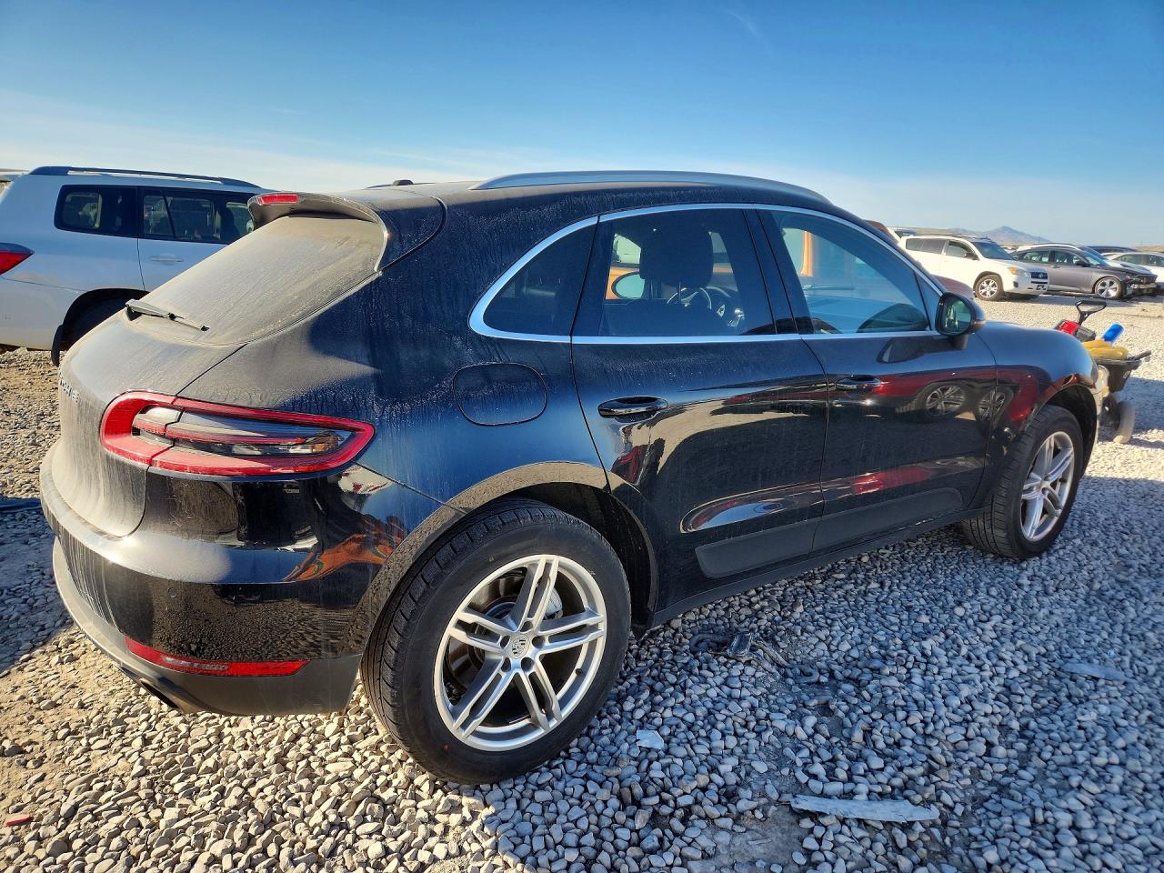 2015 PORSCHE MACAN S photo 3