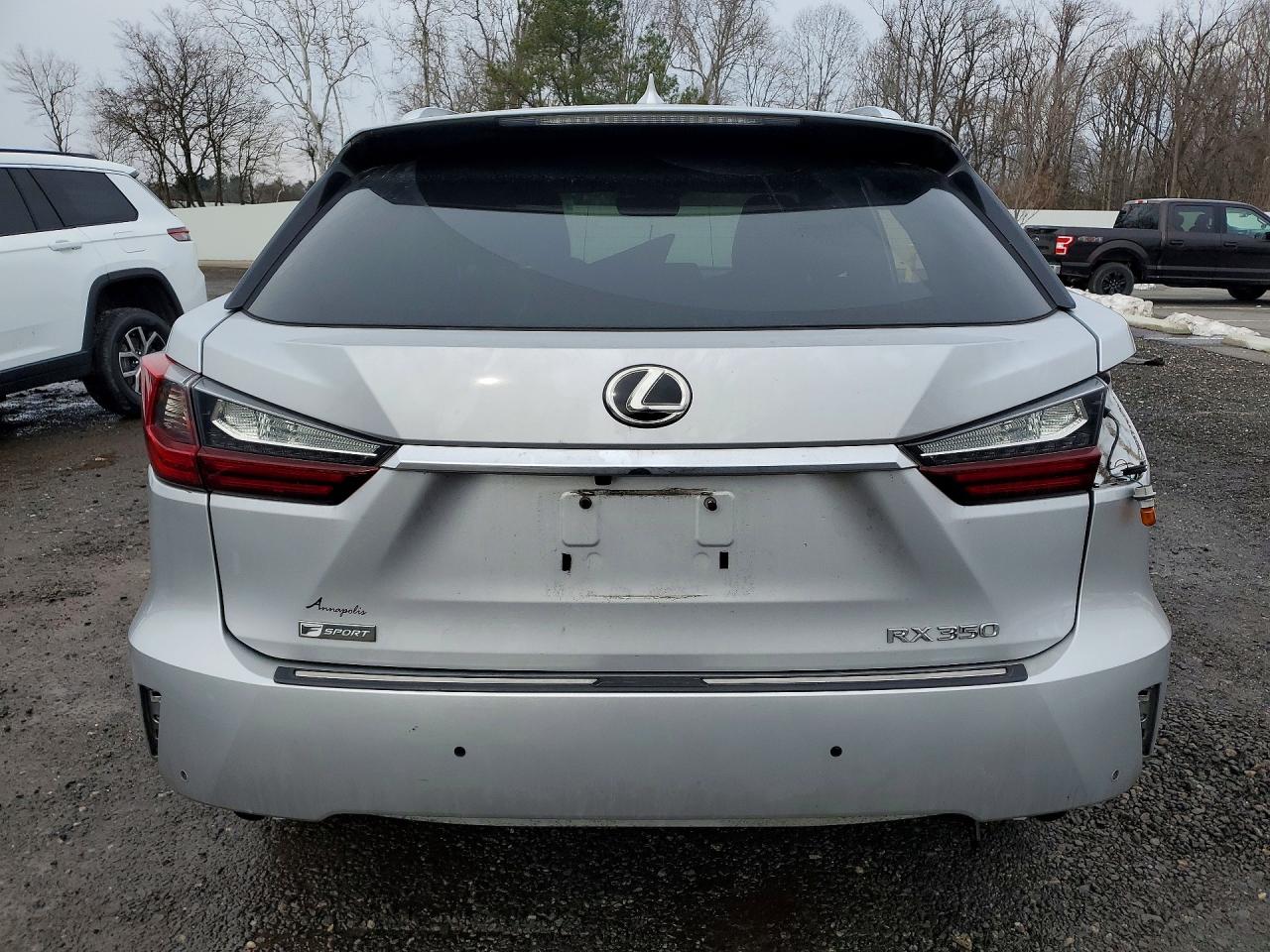 2016 LEXUS RX photo 11