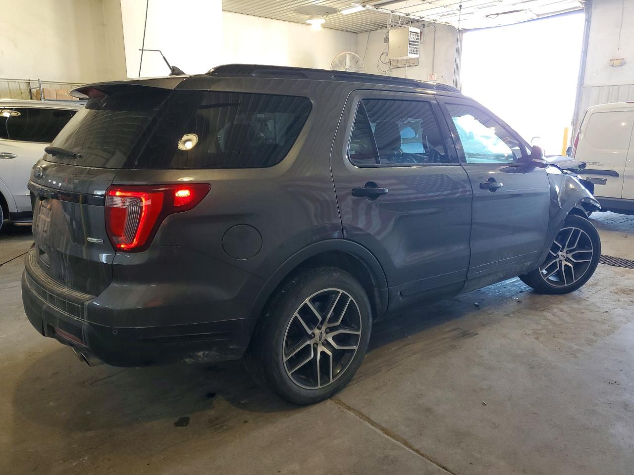 2019 FORD EXPLORER SPORT photo 3