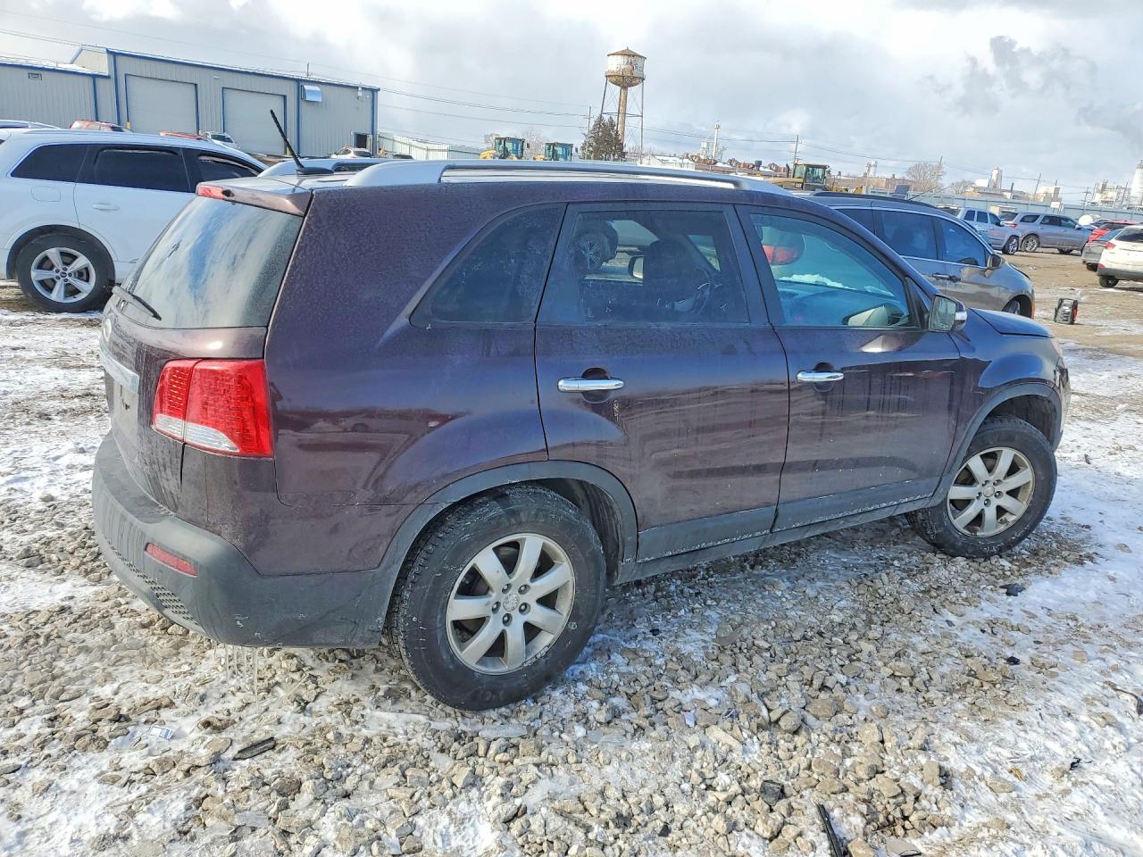 2011 KIA SORENTO photo 3
