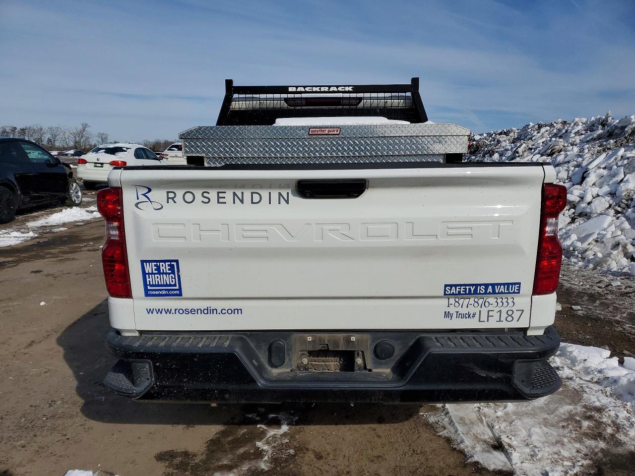 2024 CHEVROLET SILVERADO K1500 photo 11