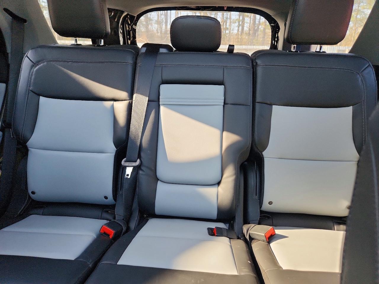2023 FORD EXPLORER XLT photo 37