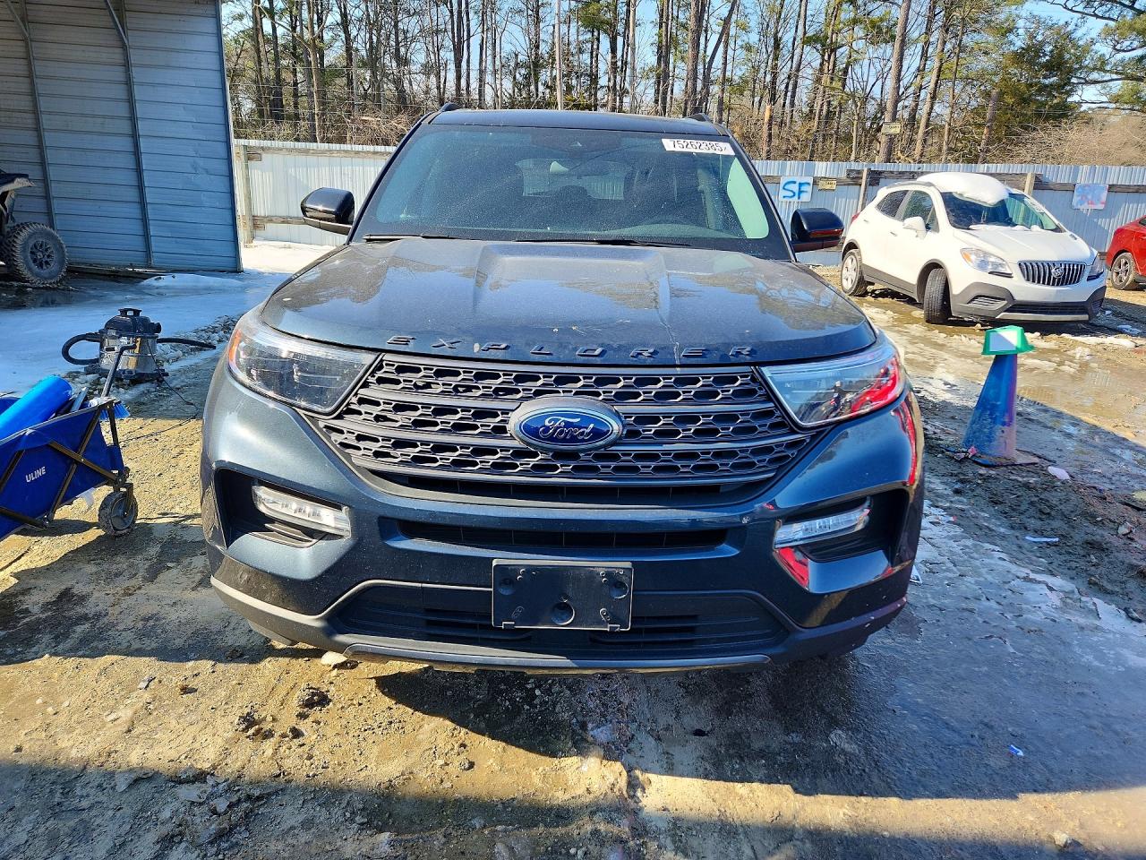 2023 FORD EXPLORER XLT photo 17
