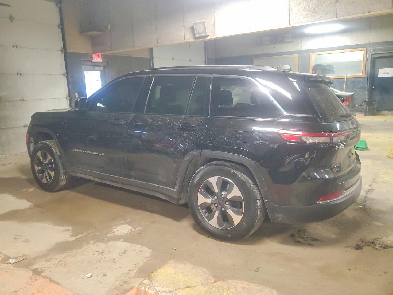 2022 JEEP GRAND CHEROKEE LIMITED 4XE photo 2