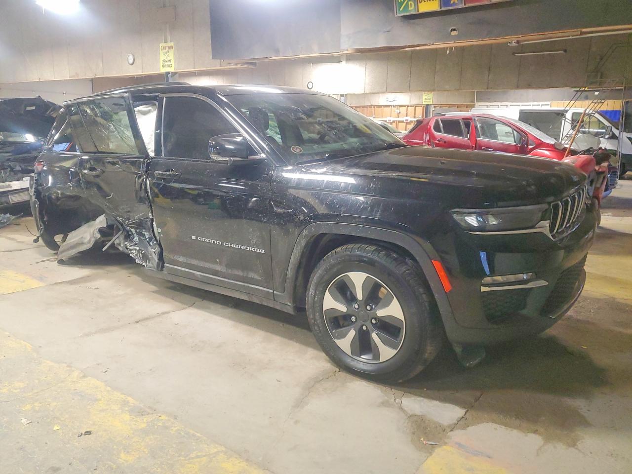 2022 JEEP GRAND CHEROKEE LIMITED 4XE photo 4