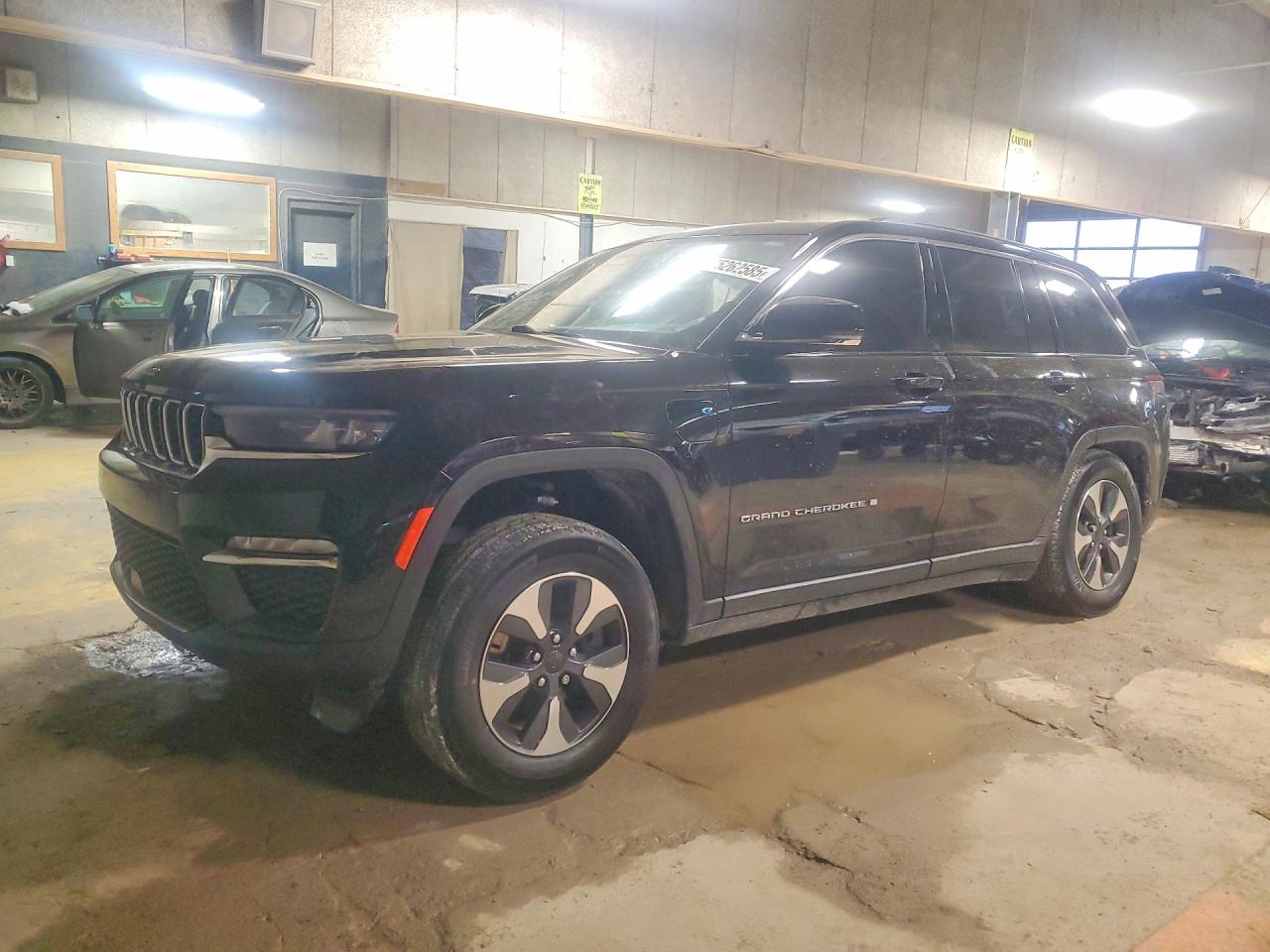 2022 JEEP GRAND CHEROKEE