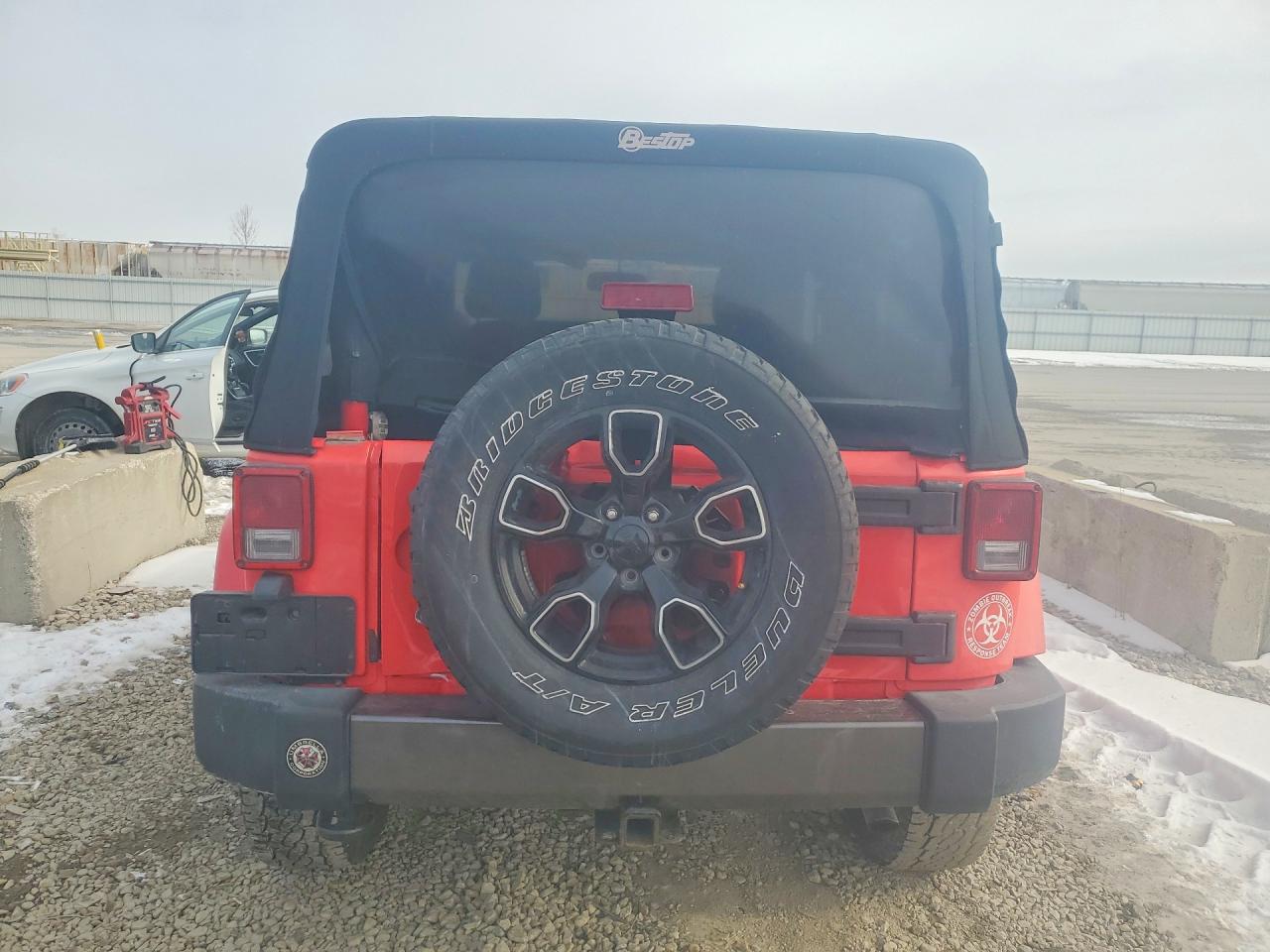 2013 JEEP WRANGLER SAHARA photo 6