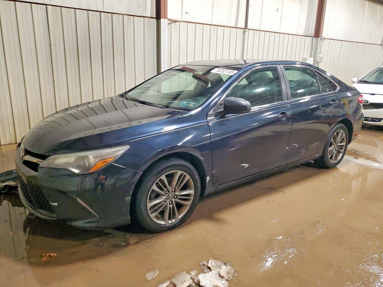 2017 TOYOTA CAMRY