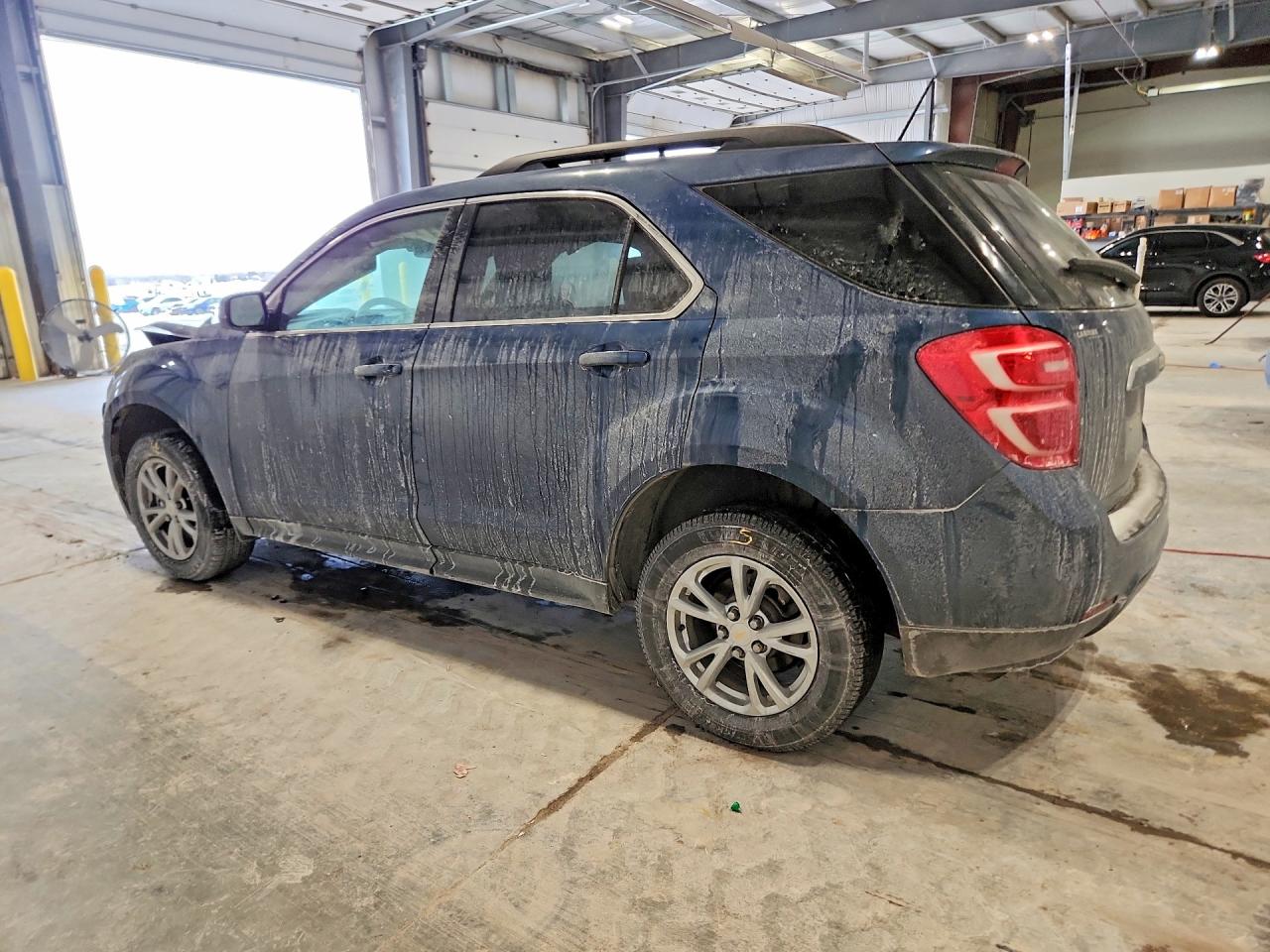 2016 CHEVROLET EQUINOX LT photo 2