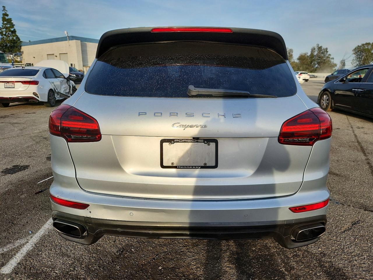 2016 PORSCHE CAYENNE photo 6