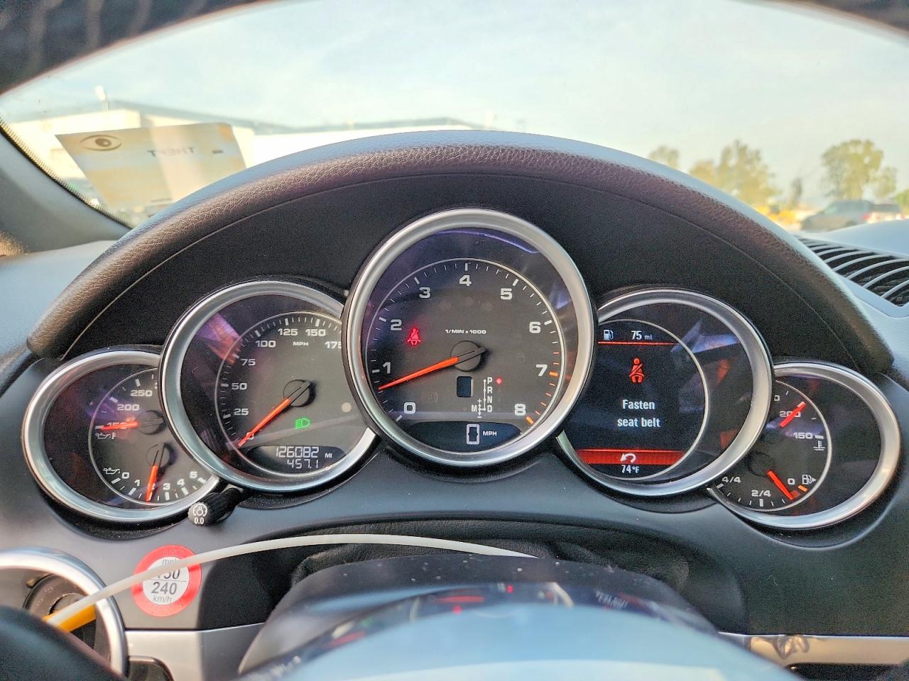 2016 PORSCHE CAYENNE photo 9