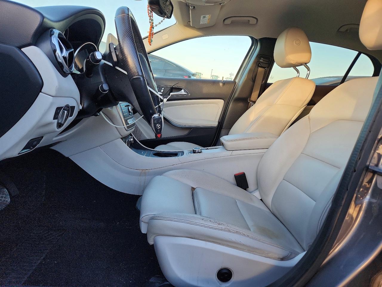 2019 MERCEDES-BENZ GLA 250 photo 13