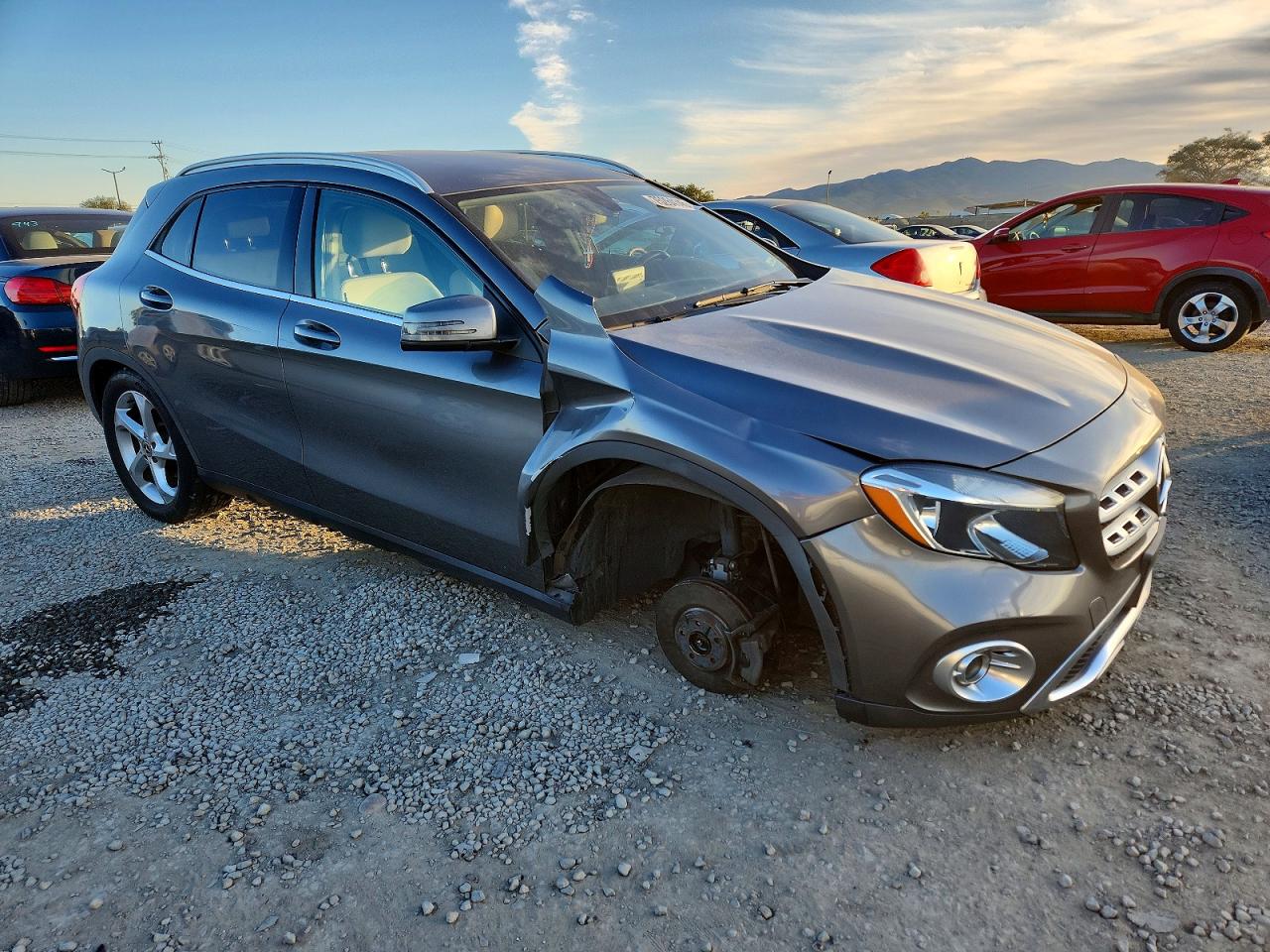 2019 MERCEDES-BENZ GLA 250 photo 7