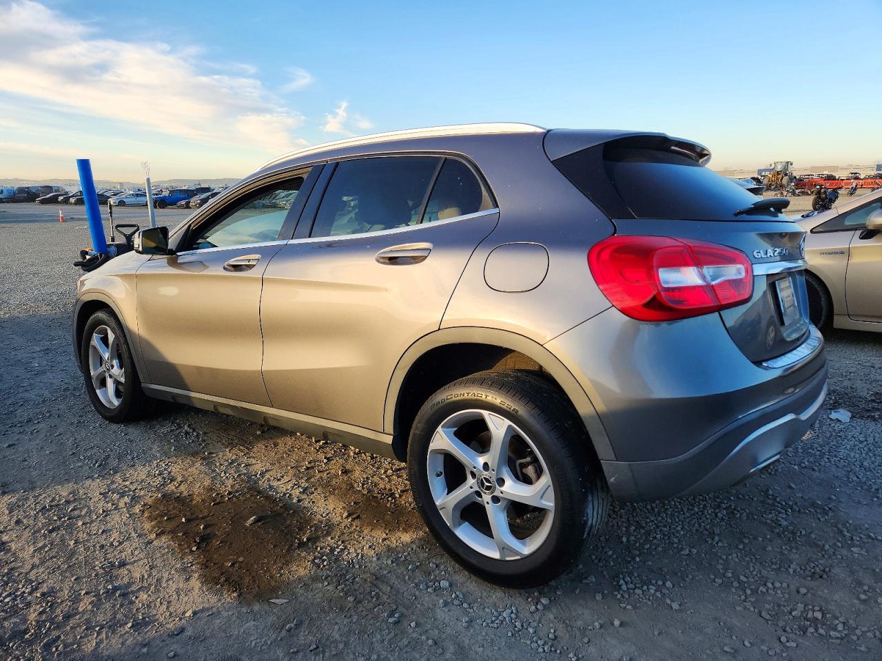2019 MERCEDES-BENZ GLA 250 photo 3