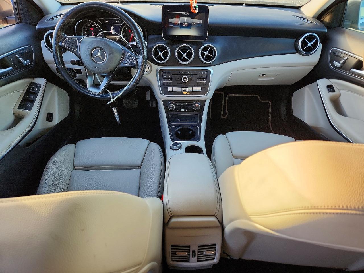 2019 MERCEDES-BENZ GLA 250 photo 15
