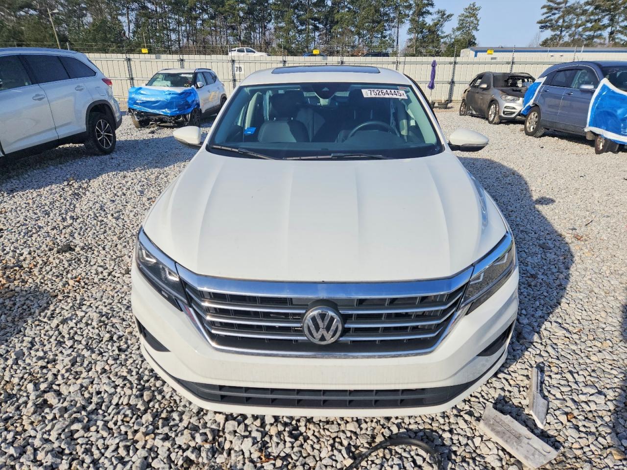 2021 VOLKSWAGEN PASSAT SE photo 9