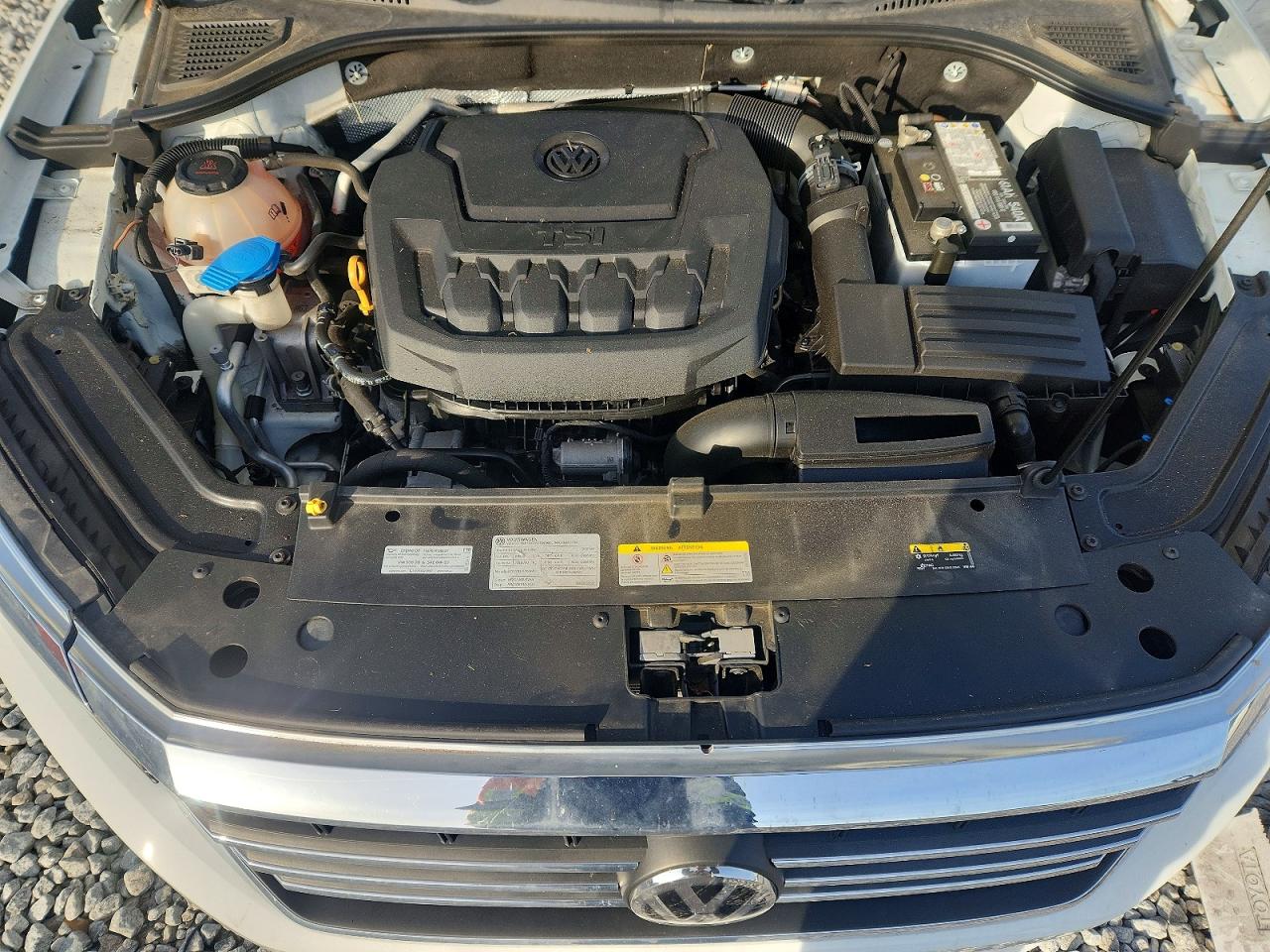 2021 VOLKSWAGEN PASSAT SE photo 21