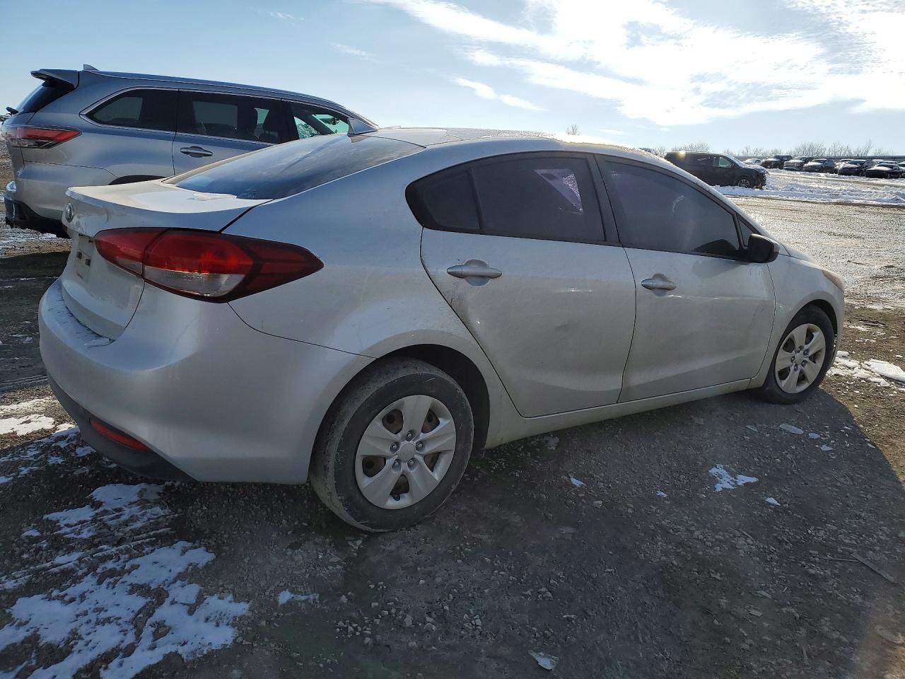 2018 KIA FORTE LX photo 5
