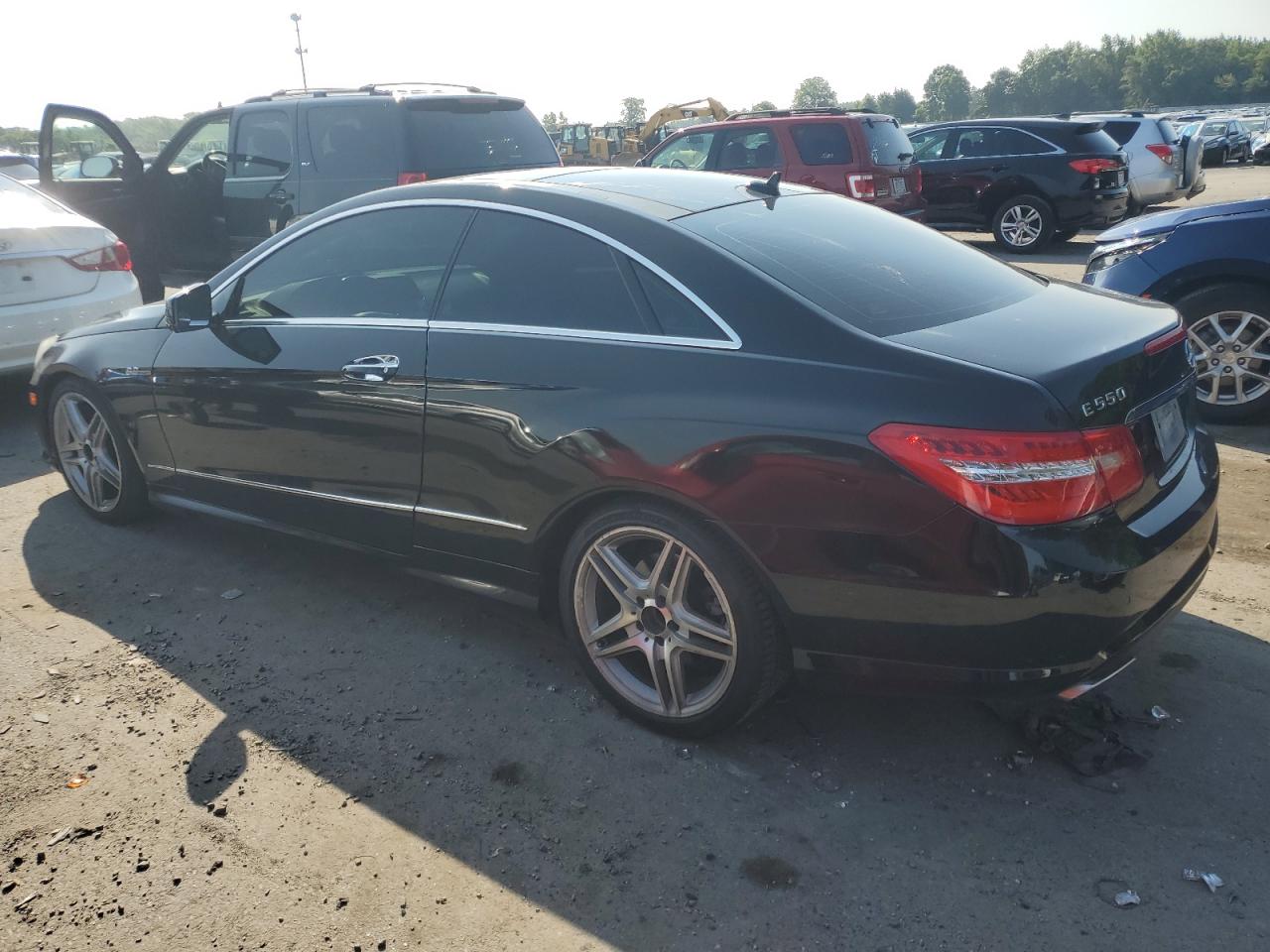 2011 MERCEDES-BENZ E 550 photo 3