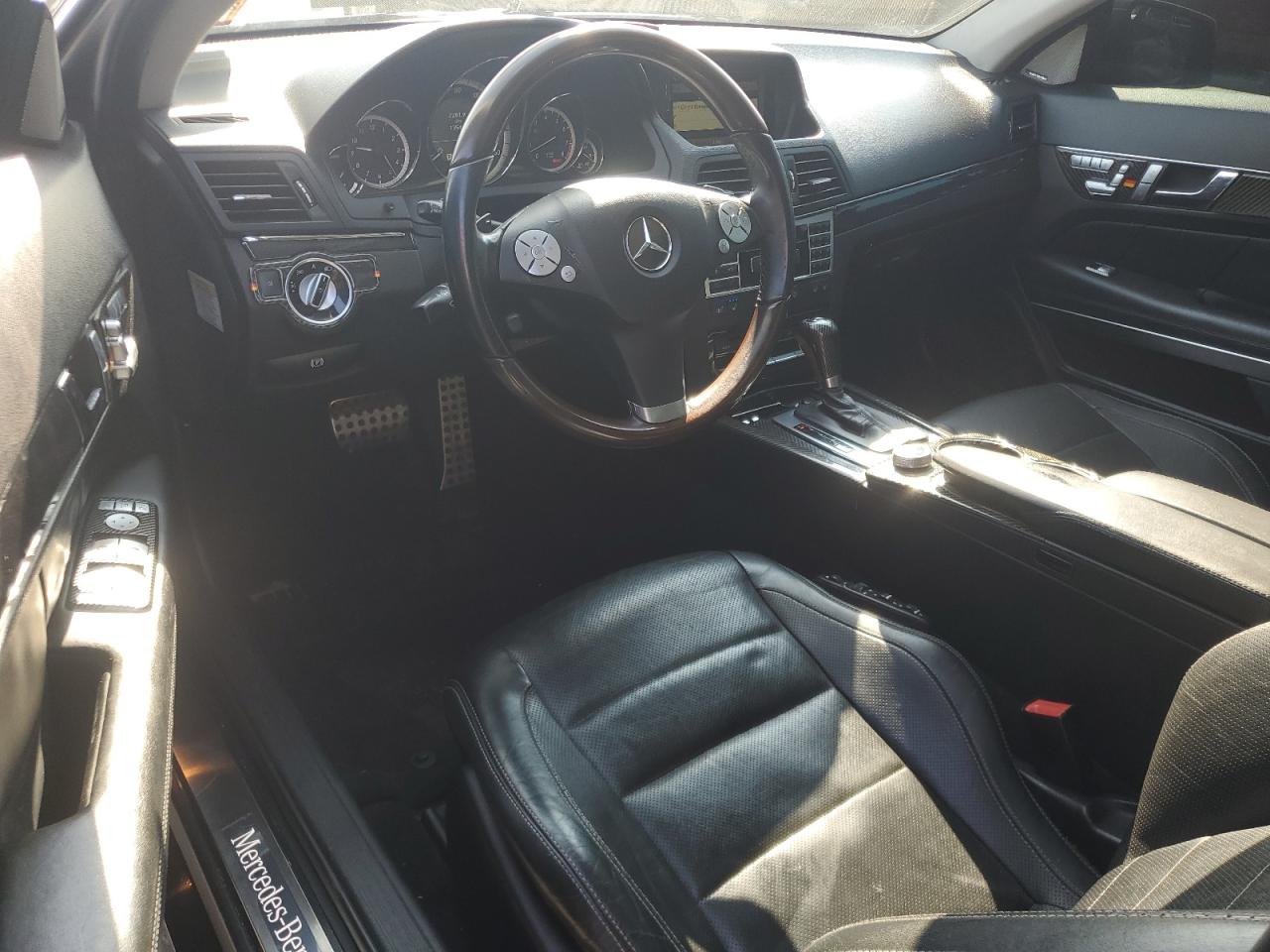 2011 MERCEDES-BENZ E 550 photo 15