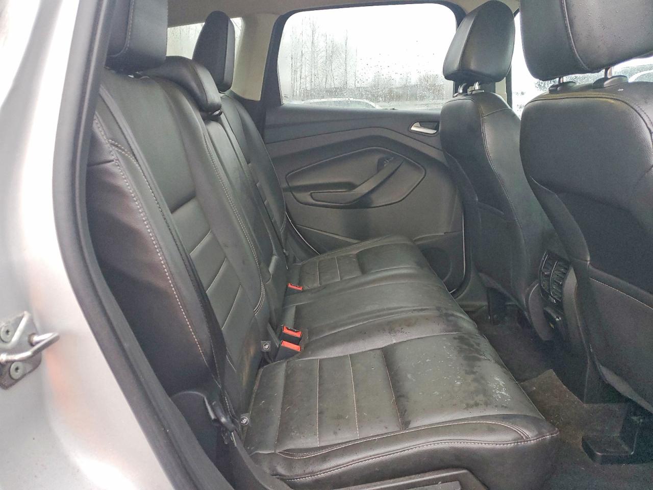 2016 FORD ESCAPE SE photo 11