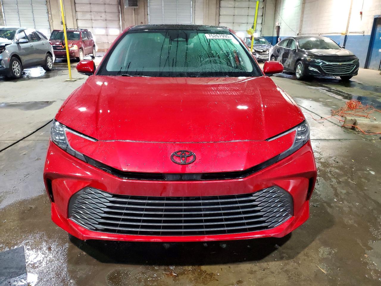 2025 TOYOTA CAMRY XLE photo 5