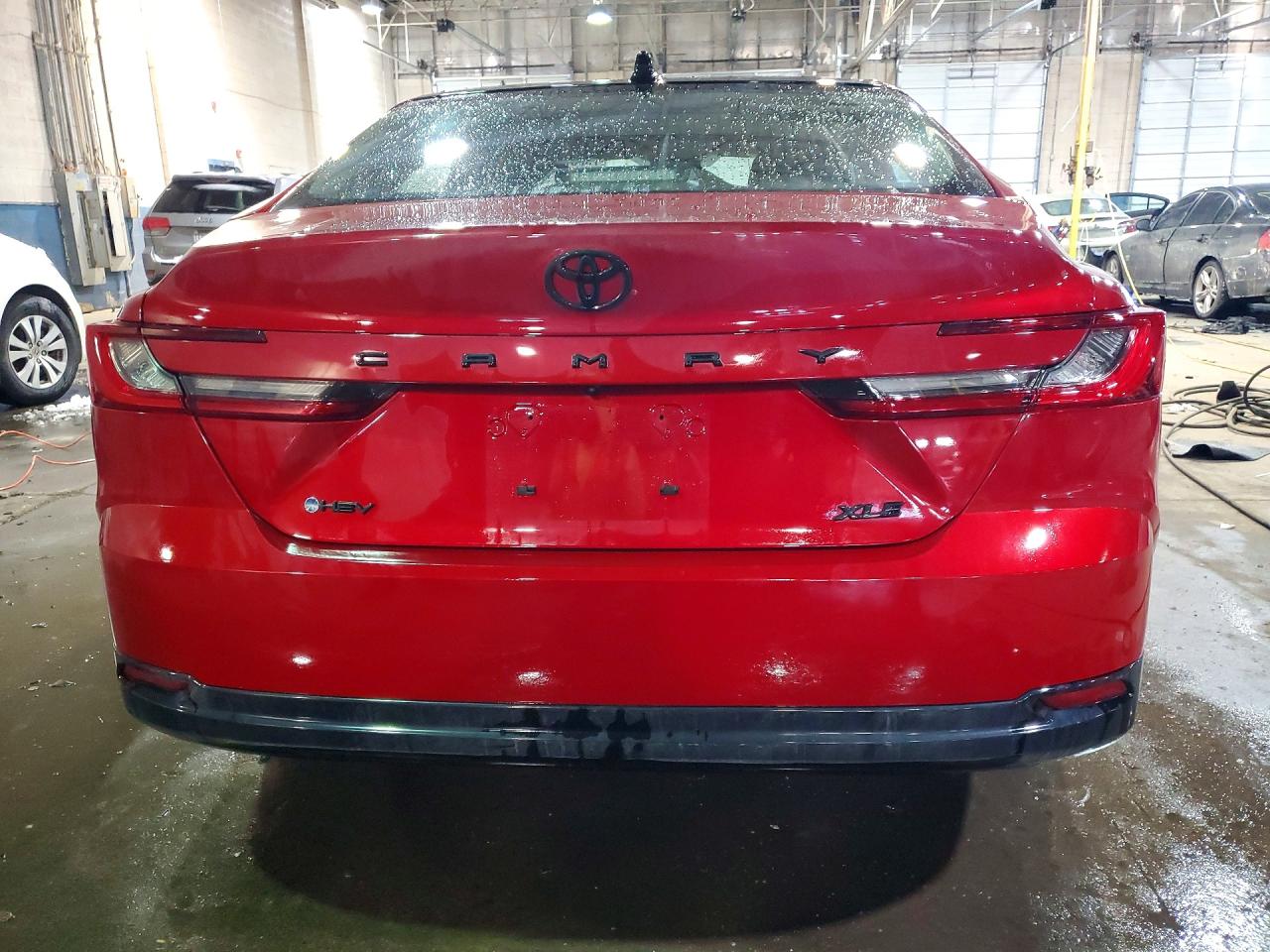 2025 TOYOTA CAMRY XLE photo 6