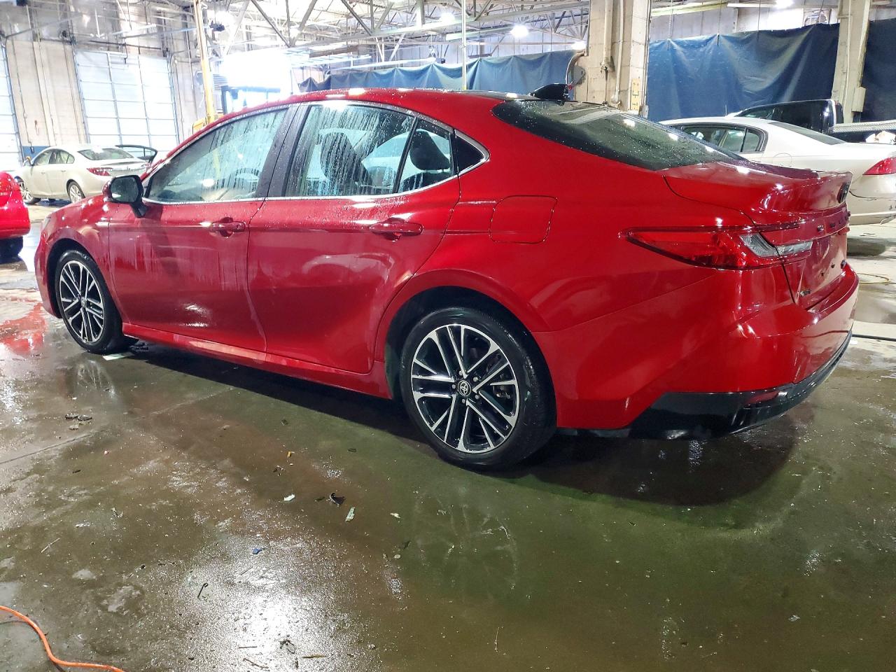 2025 TOYOTA CAMRY XLE photo 2