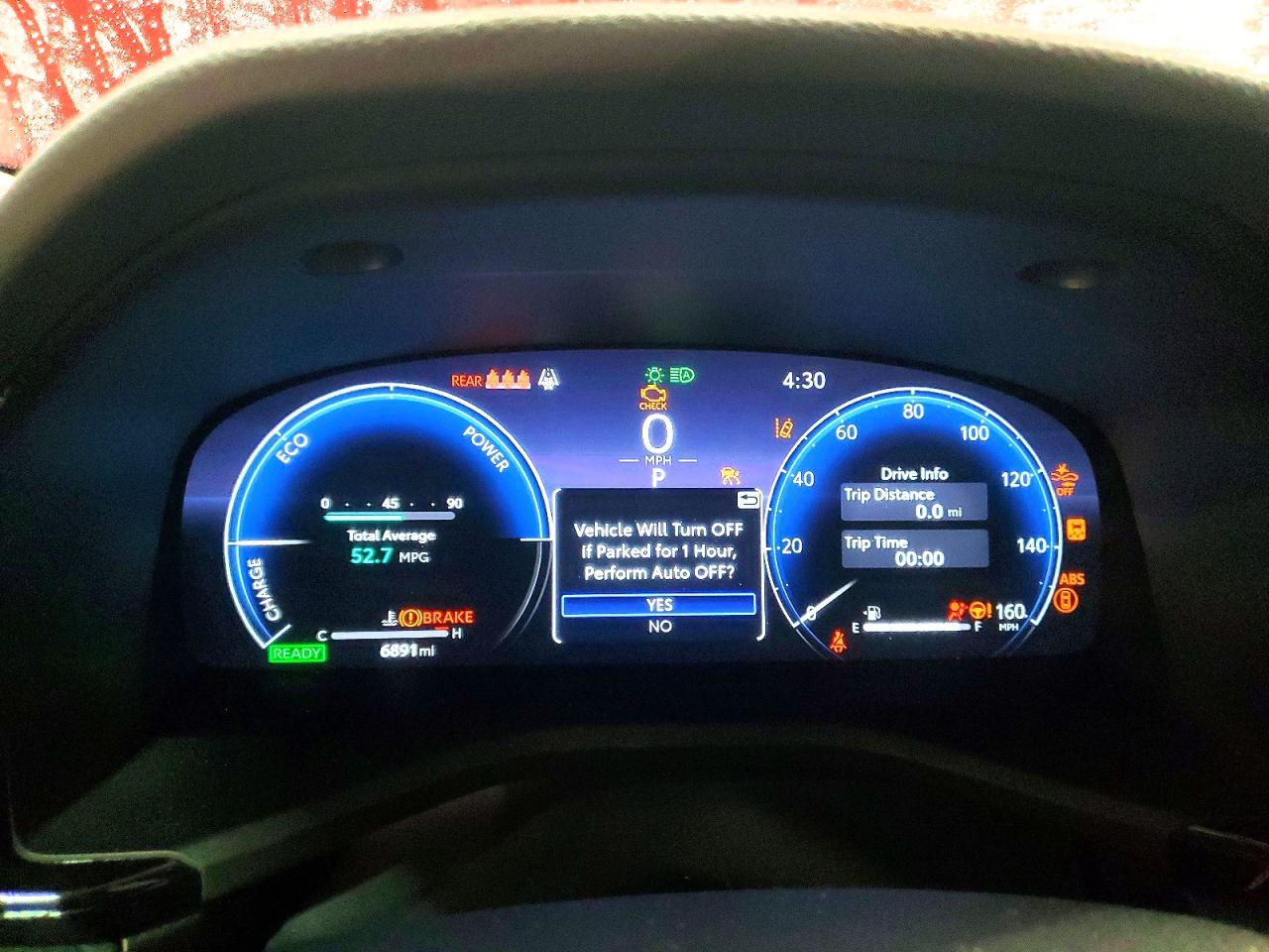 2025 TOYOTA CAMRY XLE photo 9