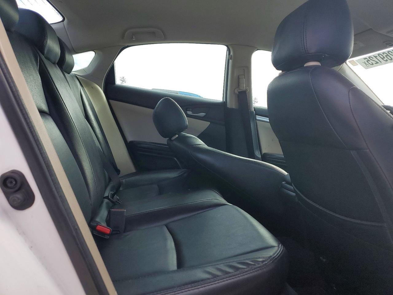 2016 HONDA CIVIC LX photo 28