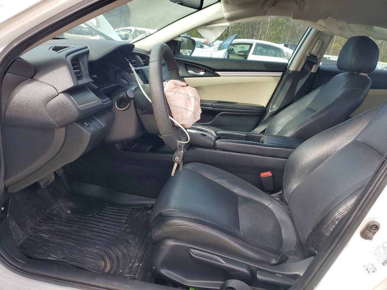 2016 HONDA CIVIC LX photo 19