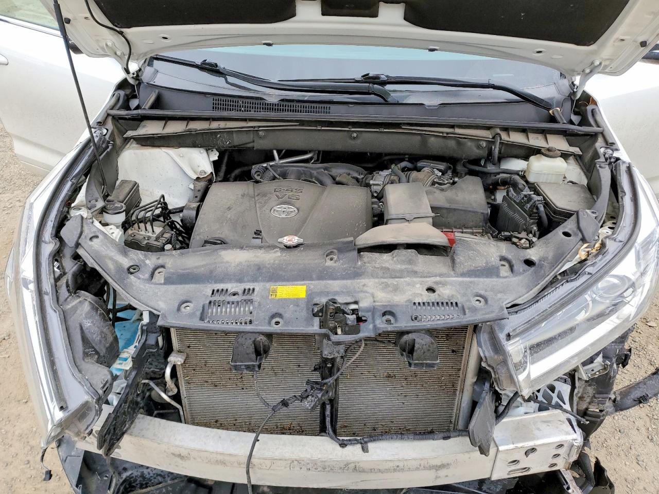 2018 TOYOTA HIGHLANDER LIMITED photo 11