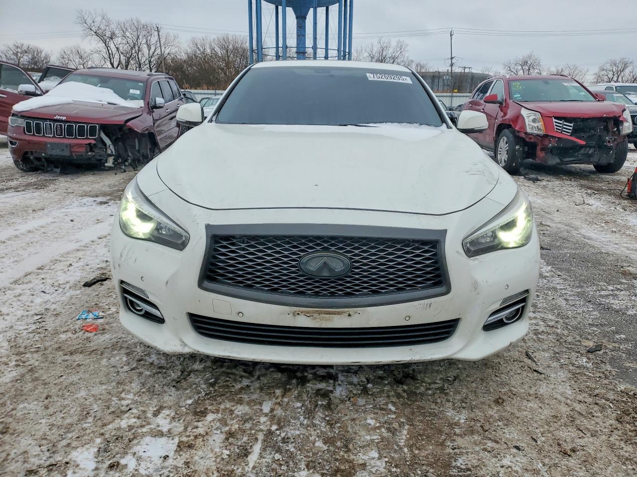 2015 INFINITI Q50 PREMIUM photo 9