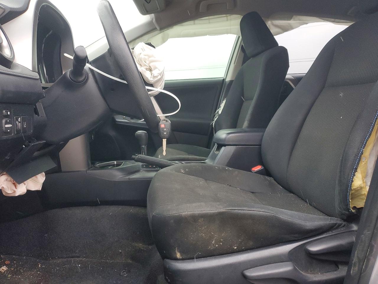 2018 TOYOTA RAV4 LE photo 7