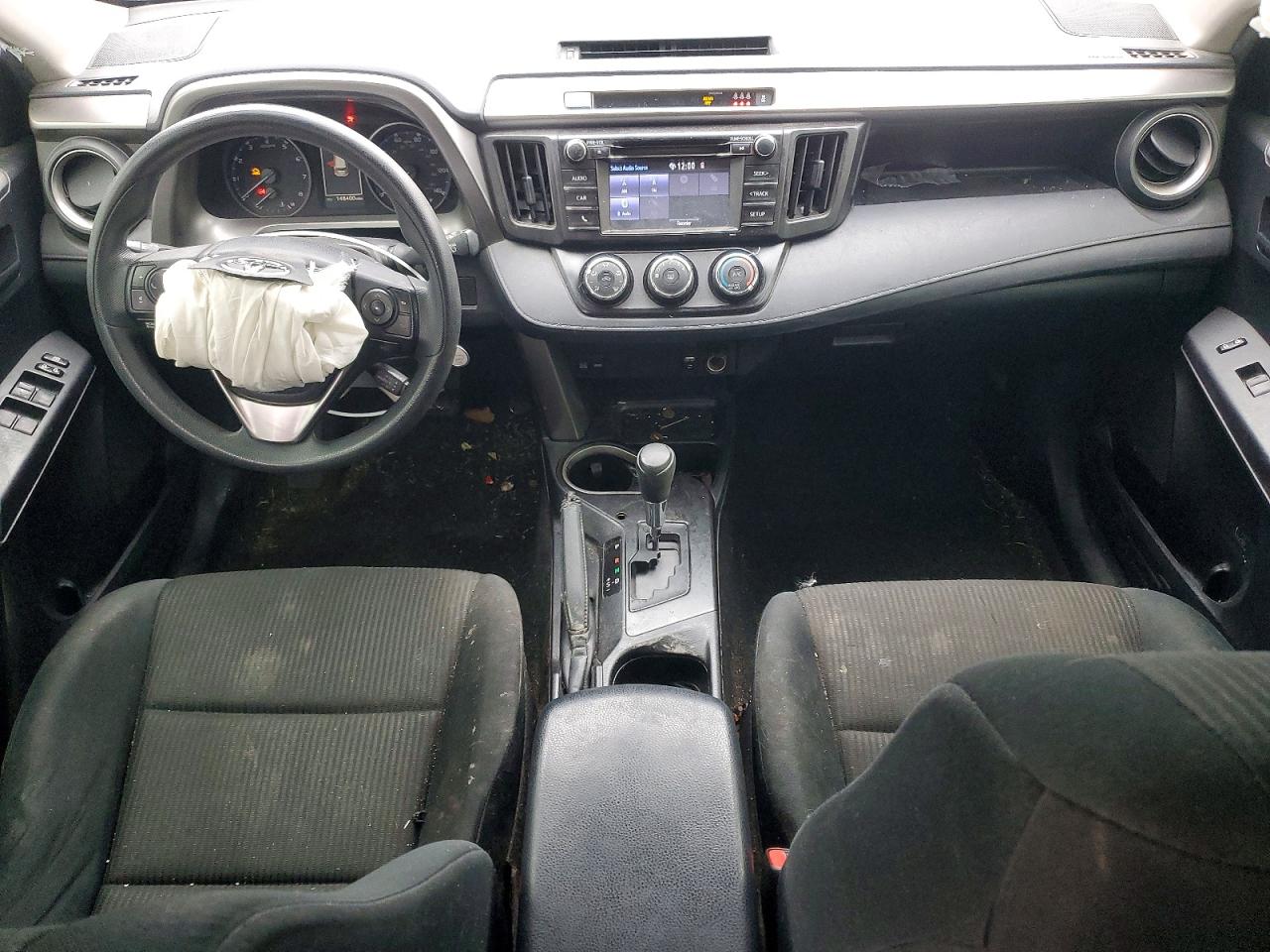 2018 TOYOTA RAV4 LE photo 8